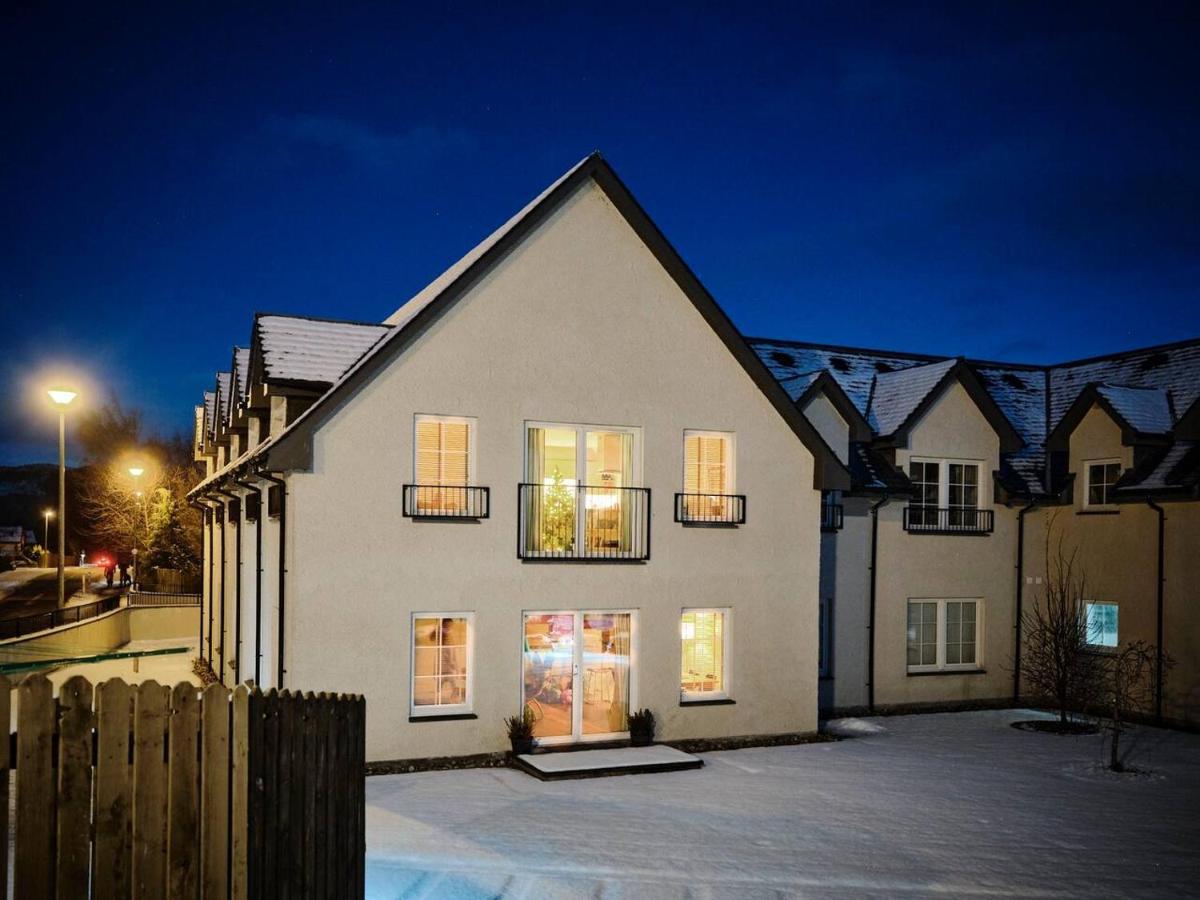 The Steadings, Aviemore Luxury 5 Star Rated 3 Bed With Home Cinema Garden And Parking Exteriör bild